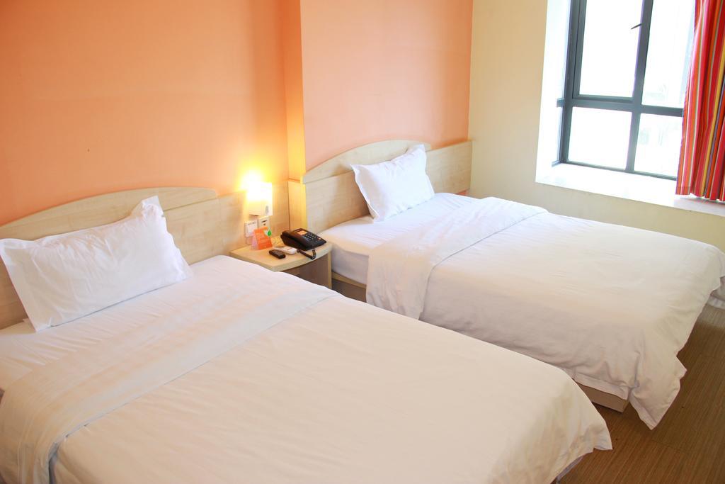 7Days Inn Premium Guangzhou Tianhe West Tiyu Road Subway Station 외부 사진