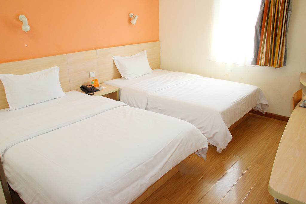 7Days Inn Premium Guangzhou Tianhe West Tiyu Road Subway Station 외부 사진
