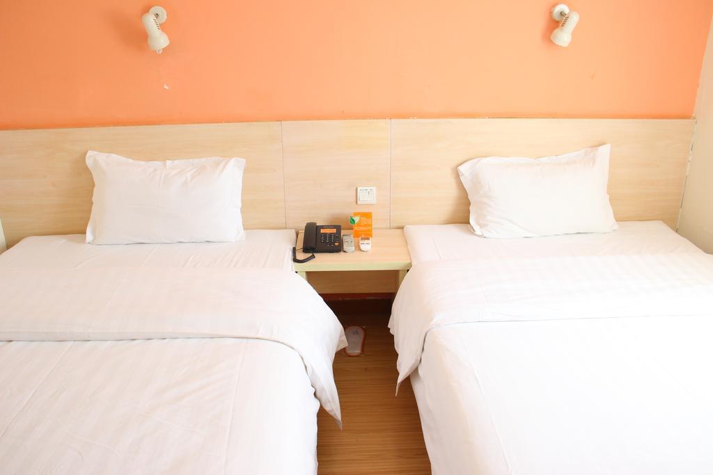 7Days Inn Premium Guangzhou Tianhe West Tiyu Road Subway Station 외부 사진