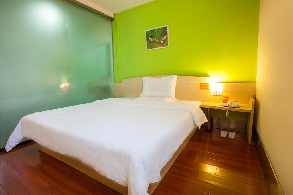 7Days Inn Premium Guangzhou Tianhe West Tiyu Road Subway Station 객실 사진
