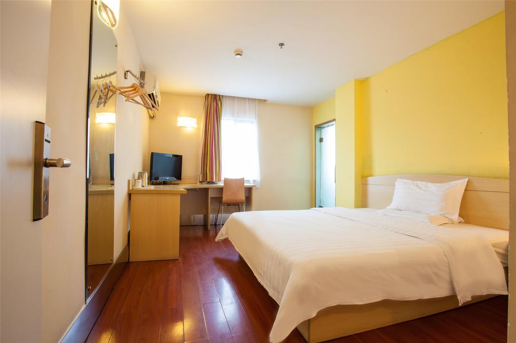 7Days Inn Premium Guangzhou Tianhe West Tiyu Road Subway Station 객실 사진